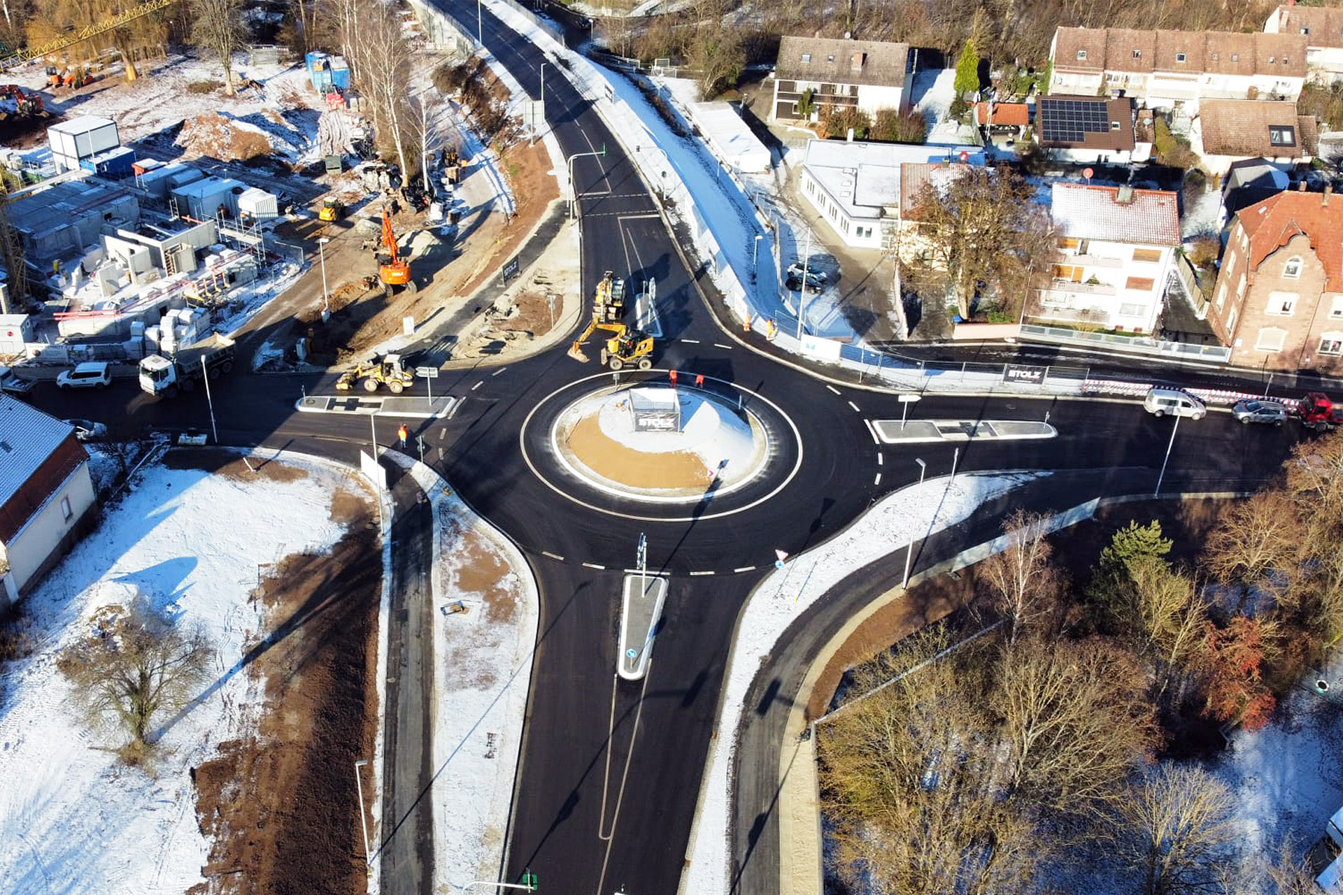 garitz-kreisverkehr-fertig-stolz-bau-badkissingen